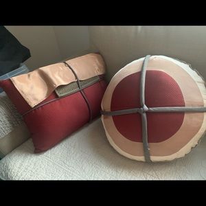Throw pillows
